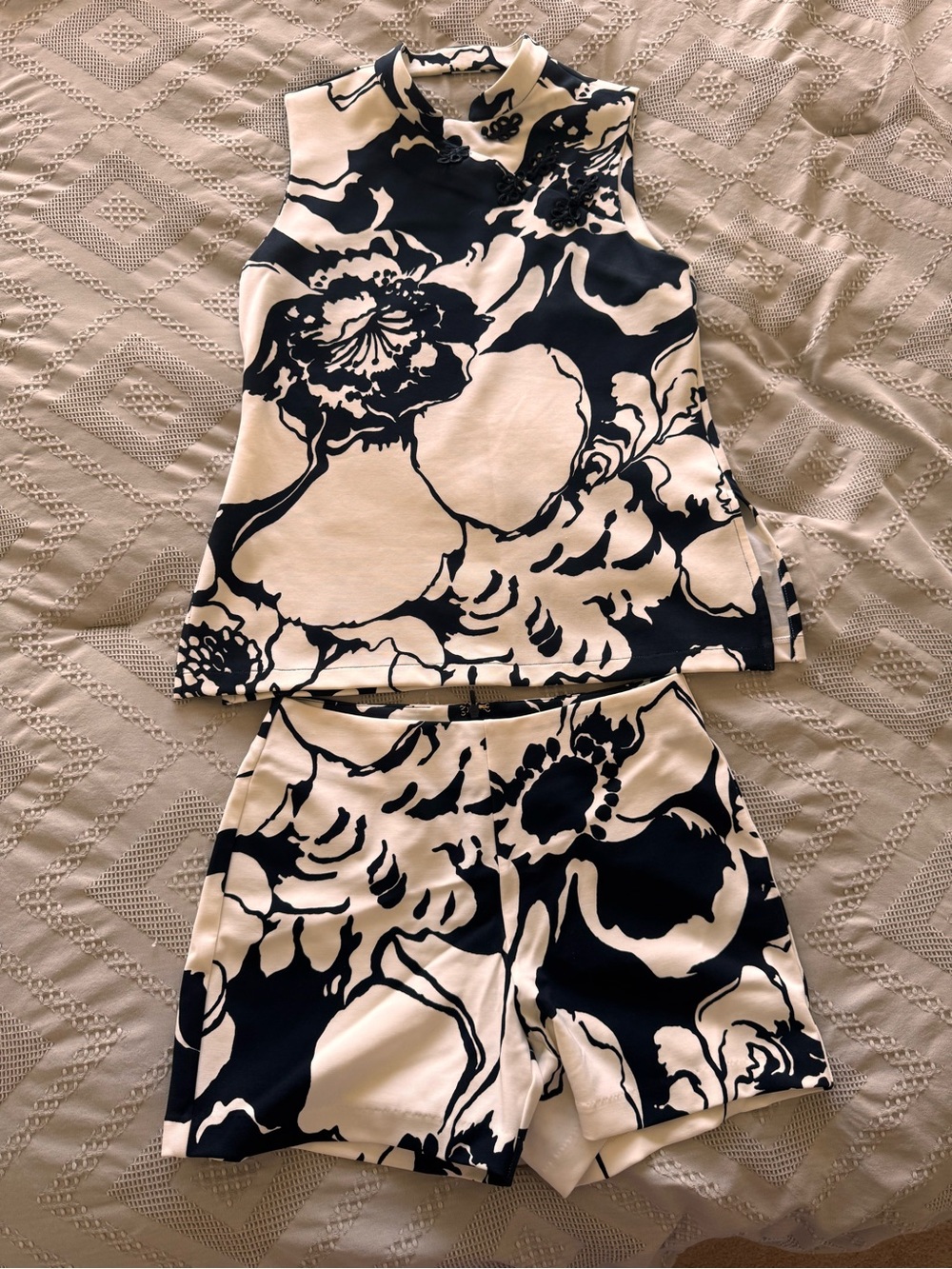 Tori Richard Black and Cream Floral Sleeveless Romper Set